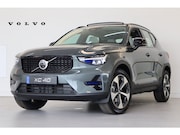 Volvo XC40 - 2.0 B4 Plus Dark | Achterbank verwarmd | All seasonbanden | 