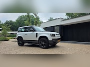 Land Rover Defender - 3.0 D200 90 MHEV grijs kenteken - incl. achterbank om weer o