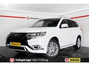 Mitsubishi Outlander - 2.4 PHEV Intense+|Trekhaak|Schuifdak|Stoelverwarming SOH 76%