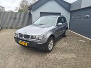 BMW X3 - 2.0i Executive, Climate control, Cruise control, Stoelverwar