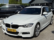 BMW 3-serie - 320i Exe M-Pakket 2014 Wit Trekhaak