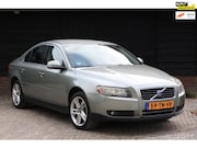 Volvo S80 - 2.5 T Kinetic Navigatie/Airco/Cruise/Lmv 17"inch/Trekhaak/Ap