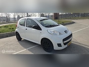 Peugeot 107 - 1.0-12V 5 deurts/lm-velgen/audio/etc