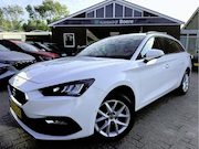 Seat Leon - Sportstourer 1.0 TSI Style Business Intense Camera, Trekhaak