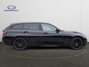 BMW 3-serie - 320i High Executive |19"|Trekhaak|