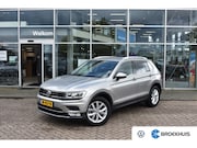 Volkswagen Tiguan - 2.0 TSI 180PK DSG-7 4Motion Highline | TREKHAAK | NAVIGATIE
