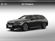 BMW i5 - Touring xDrive40 M-Sport 20 Inch / Pano dak / Stoe