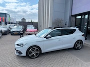 Seat Leon - 1.5 eTSI FR VOL OPTIES NAP PANO CARPLAY INRUIL MOGELIJK