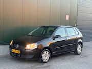 Volkswagen Polo - 1.4-16V Comfortline