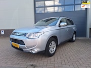 Mitsubishi Outlander - | 2.0 Intense | Navigatie | Bluetooth | Airco | Automaat | 2