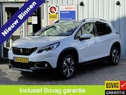 Peugeot 2008 - 1.2 PureTech Allure | 30.000km! | TREKHAAK | NAVI | CRUISE |