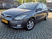 Hyundai i30 - 1.6i Dynamic/TREKHAK/PARKSENSOR