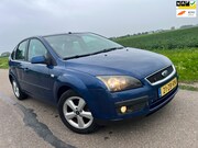 Ford Focus - 1.8-16V Ambiente / 49.000 nap