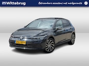 Volkswagen Golf - 1.5 eTSI 130PK DSG Life / Panoramadak / Trekhaak / Digital C