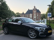 BMW 1-serie - M140i High Exec/Pano/Stuurverw/Carplay/Harman kardon/M-permo