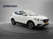 MG ZS - Luxury 45 kWh - Panorama, Carplay, Leer, Camera, S