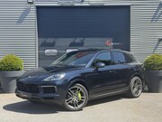 Porsche Cayenne - 3.0 E-Hybrid Sport Chrono | Panoramadak | 360* Camera | Stoe
