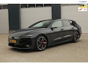 Audi A6 E-TRON - Avant S6 100 kWh Pano B&O Softclose Bijrijderscherm Trekhaak