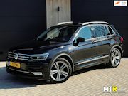 Volkswagen Tiguan - 2.0 TDI Comfortline Business R AUT|PANO