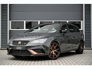 Seat Leon - ST 2.0 TSI 4DRIVE CUPRA R 300+ PK / PANO / CARBON / BEATS /
