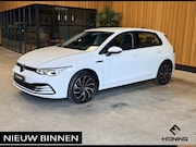 Volkswagen Golf - 1.5 TSI Life Navi. Apple-carplay. PDC. Adaptive-cruise, 8250