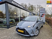 Toyota Yaris - 1.5 Hybrid Aspiration/TREKHAAK/LMV/STOELVERWARMING