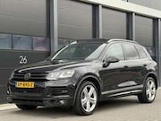 Volkswagen Touareg - 3.0 TDI R-Line Pano Leer Camera