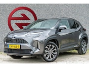 Toyota Yaris Cross - 1.5 VVT-I Hybrid Business Plus / Pano / Stoelverwarming / Ca