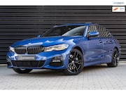 BMW 3-serie - 330e High Executive M Sport / PANO / CARPLAY / 360 CAMERA / 