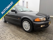BMW 3-serie - 320i Executive Airco Automaat slechts 172.639 km nap. APK: N