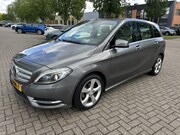 Mercedes-Benz B-klasse - 180 Ambition LEER PDC NAVI STOELVW CRUISE.