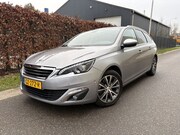 Peugeot 308 - SW 1.2 PureTech Allure / PANORAMADAK / NAVI / CRUISE