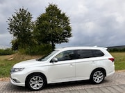 Mitsubishi Outlander - 2.4 PHEV Instyle+