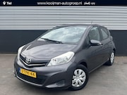 Toyota Yaris - 1.0 VVT-i Now Airco, 5-deurs, 1e eign. NL-auto, metallic lak