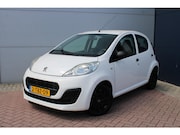 Peugeot 107 - 1.0 Access Accent 5-drs Airco met , Zeer mooi