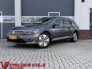 Volkswagen Passat - Variant 1.4 TSI GTE | Navigatie | Adaptive Cruise | LED | St