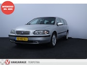 Volvo V70 - 2.4 Comfort Line /AUTOMAAT /Trekhaak /Climat /Cruise /Elek.