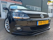 Volkswagen Jetta - 1.2 TSI Comfortline met parkeersensoren en cruise controle e