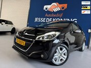 Peugeot 208 - 1.2 PureTech Signature / bj.2019 / kleur: zwart/ navigatie/a