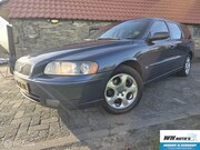 Volvo V70 - 2.4D Momentum rijdt goed