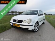 Volkswagen Polo - 1.2