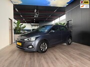 Hyundai i20 - 1.2 / 4 cilinder motor. Premium/ Carplay / Camera, zeer nett