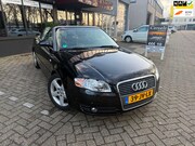 Audi A4 - 2.4 V6 Exclusive