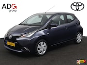 Toyota Aygo - 1.0 VVT-i x-play | Airco | Achteruitrijcamera | Metallic Lak