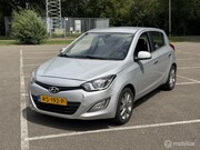 Hyundai i20 - 1.4i AUTOMAAT, AIRCO, ACHTERUITCAMERA