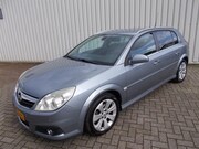 Opel Signum - 2.2-16V Executive ( APK KEURING BIJ AFLEVERING! )