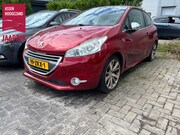 Peugeot 208 - BWJ 2013 1.6 THP 157 PK Allure schade rechts