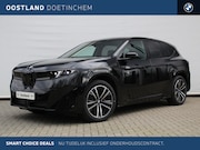 BMW iX3 - 50 xDrive M Sport / Panoramadak / Trekhaak / Sportstoelen /