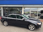Volvo S80 - 2.5 T MOMENTUM