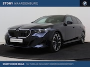 BMW i5 - eDrive40 M Sport / Panoramadak / Trekhaak / Stoelventilatie